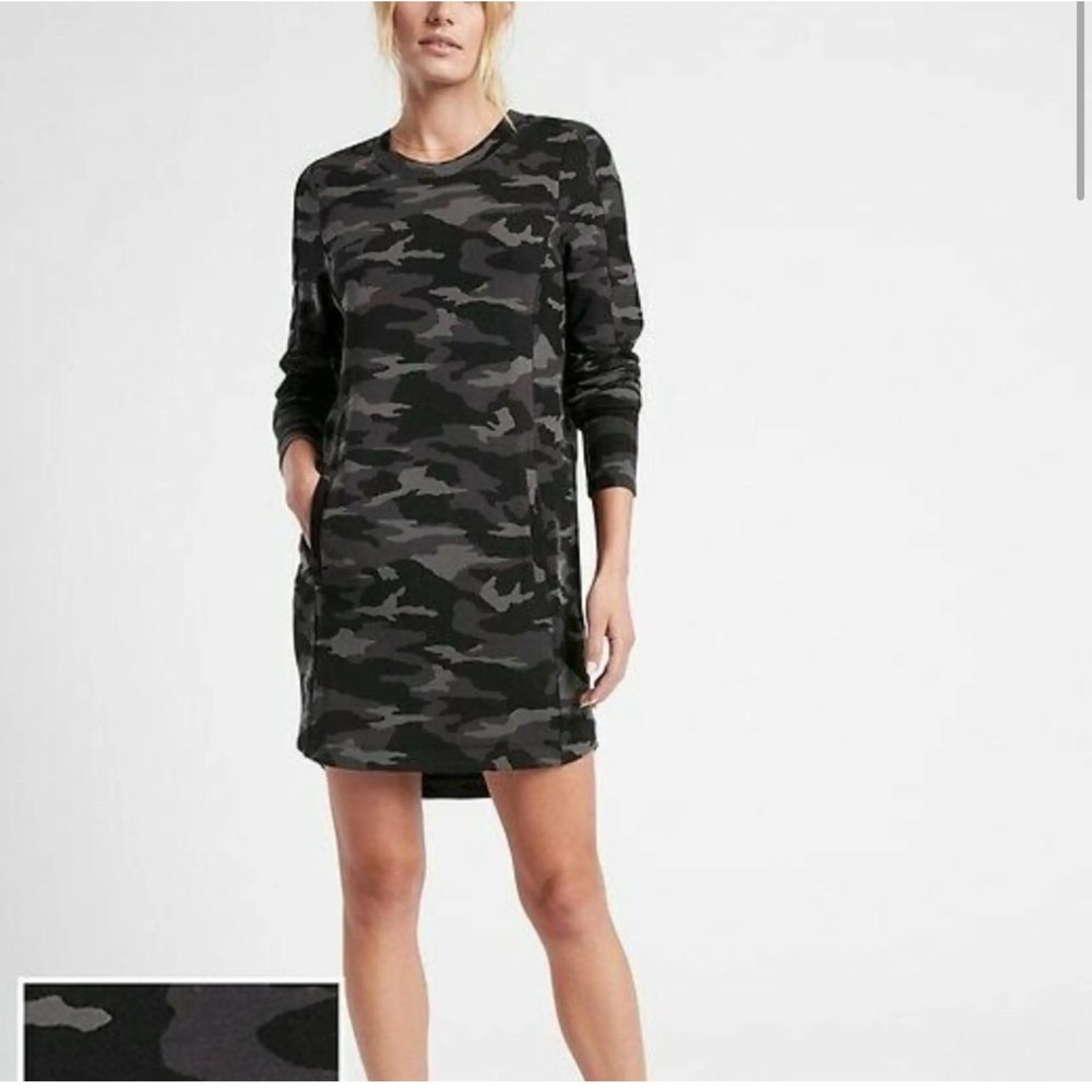 Athleta Balance Printed Dress Womens Small Camo Grey Long Sleeve Sweatshirt Mini